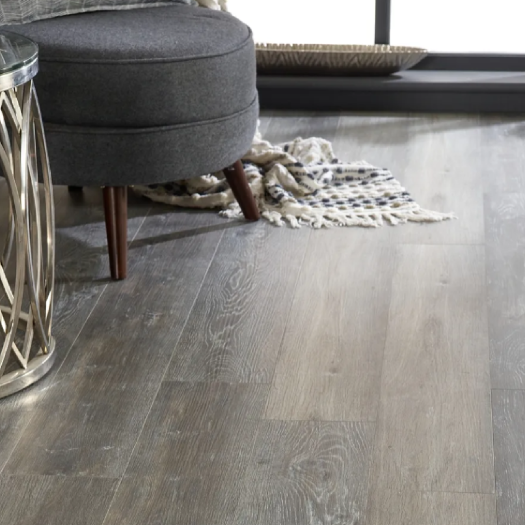 1 011 - RIGID CORE PLANK SPC LVT - Image 1